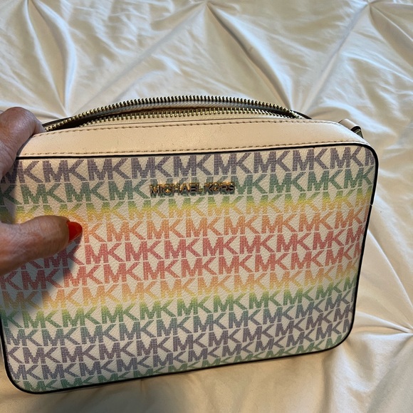 LIMITED EDITION MICHAEL KORS RAINBOW CROSSBODY, BNWT!!! - Picture 9 of 9